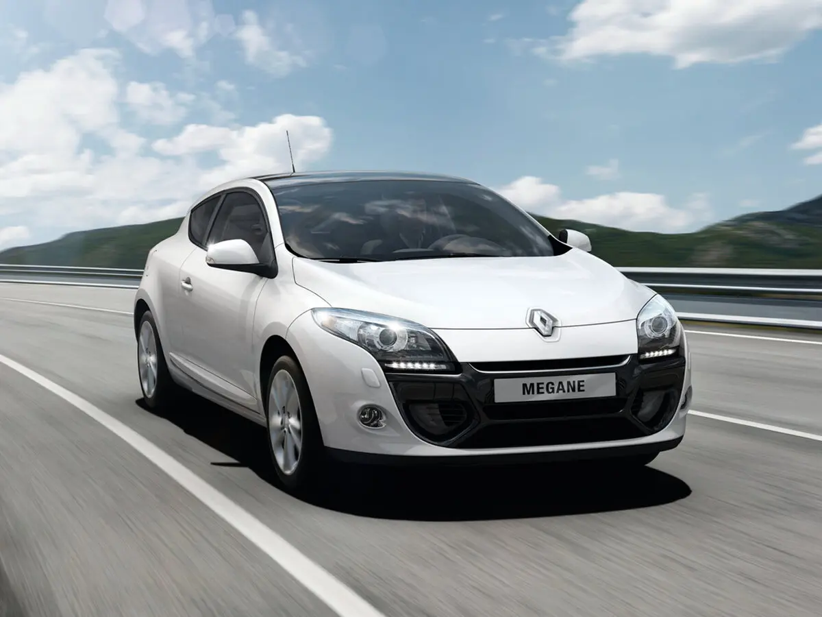 Renault Megane III Рестайлинг Хэтчбек 3 дв. — сүрөт 3