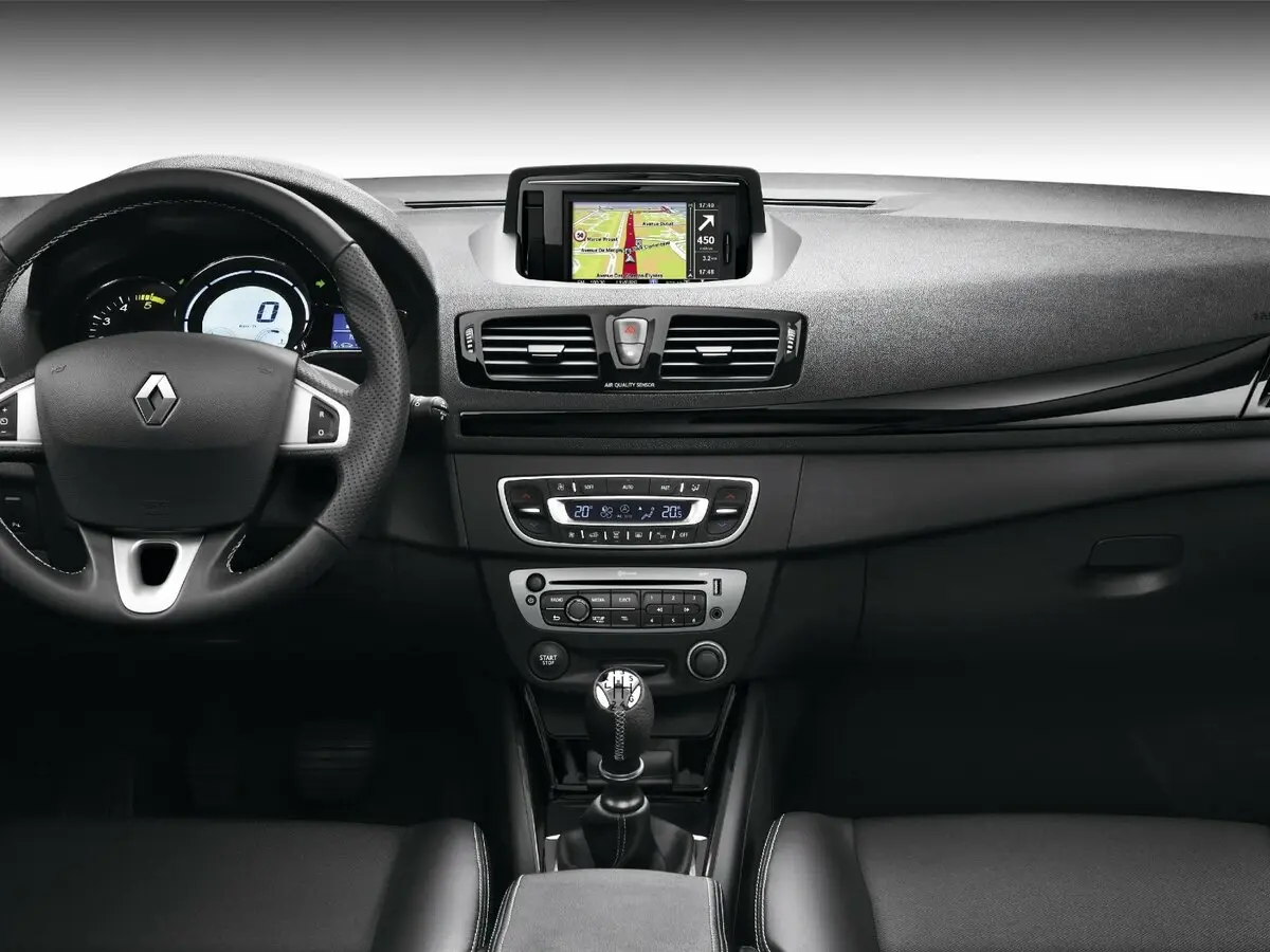 Renault Megane III Рестайлинг Хэтчбек 3 дв. — сүрөт 5