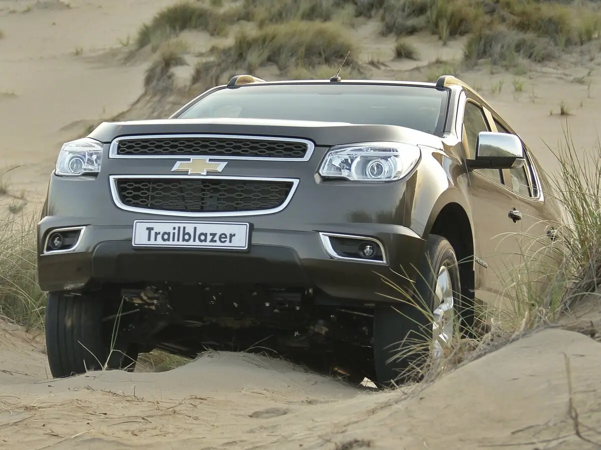 Chevrolet TrailBlazer II Внедорожник 5 дв. — сүрөт 14
