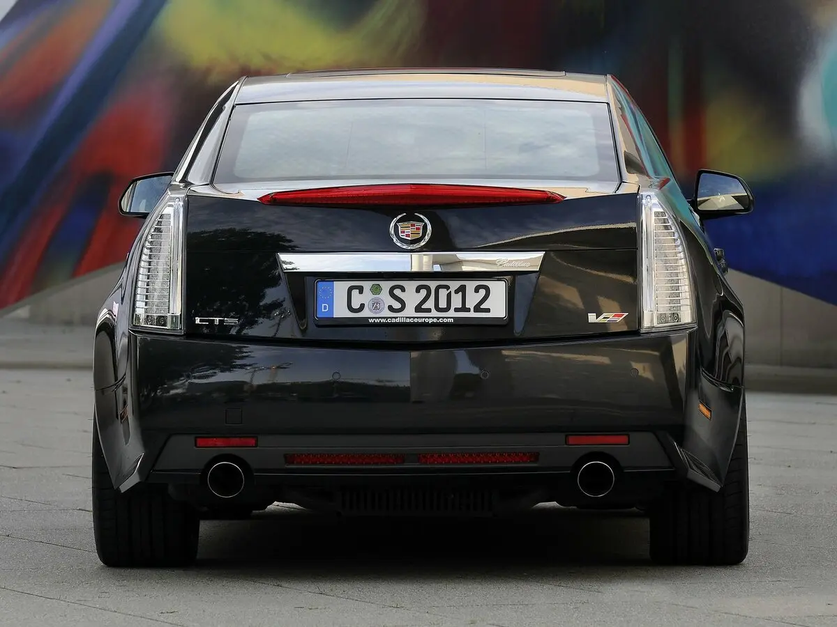 Cadillac CTS-V II Седан — сүрөт 4