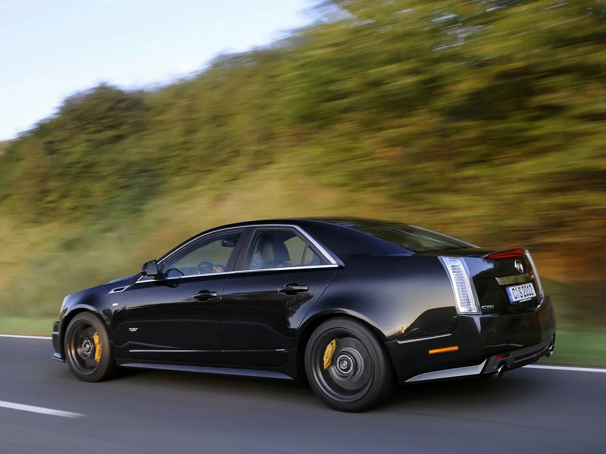 Cadillac CTS-V II Седан — сүрөт 5