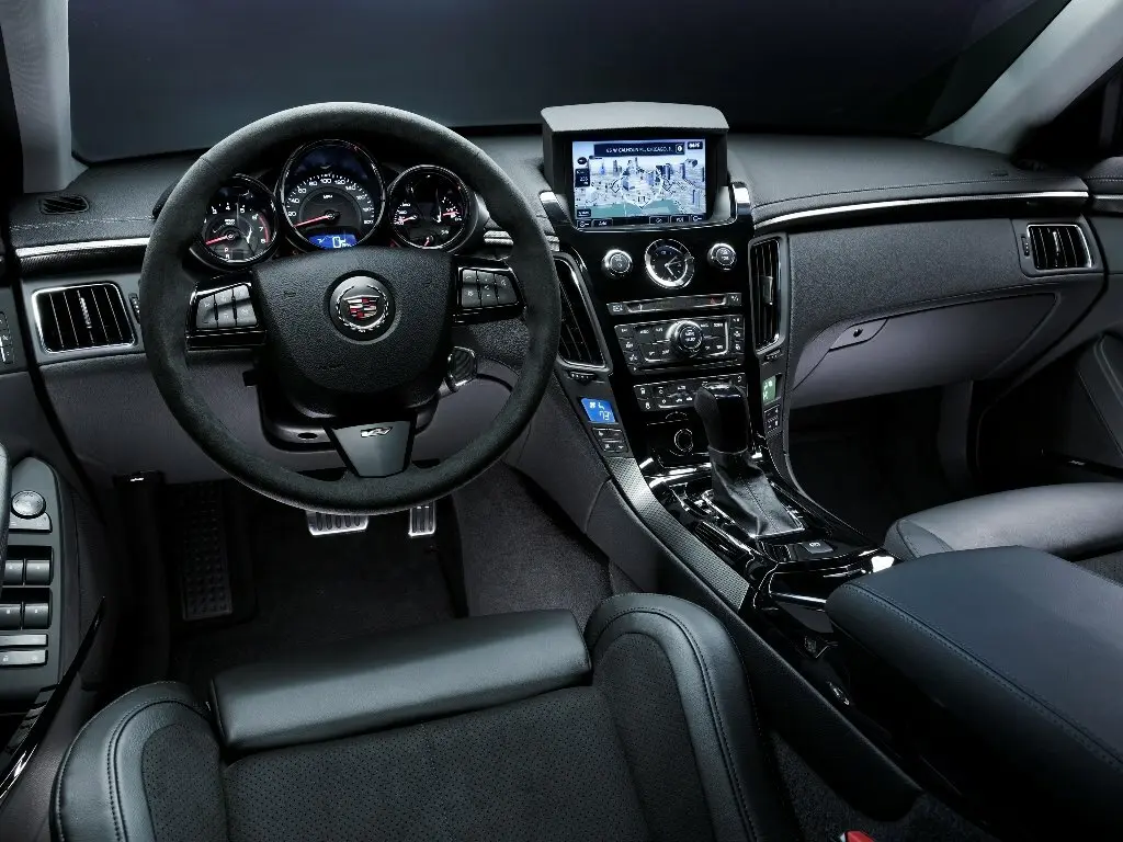 Cadillac CTS-V II Седан — сүрөт 6