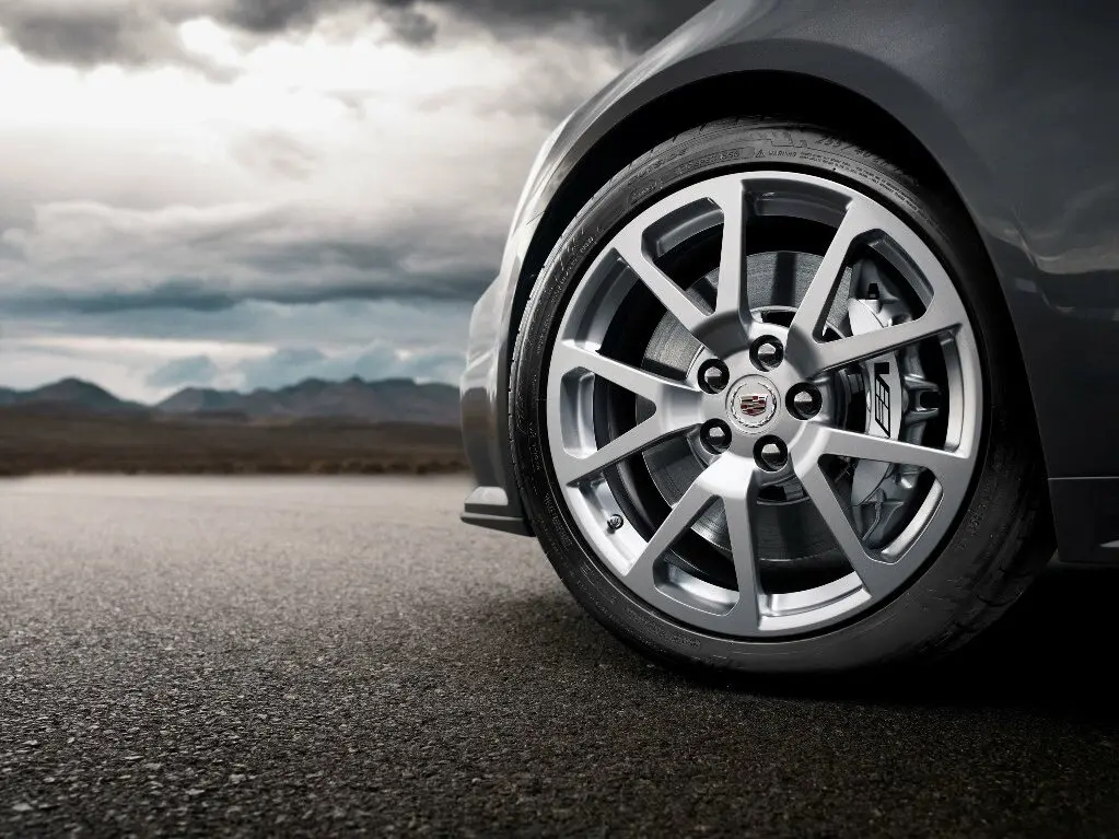 Cadillac CTS-V II Седан — сүрөт 9