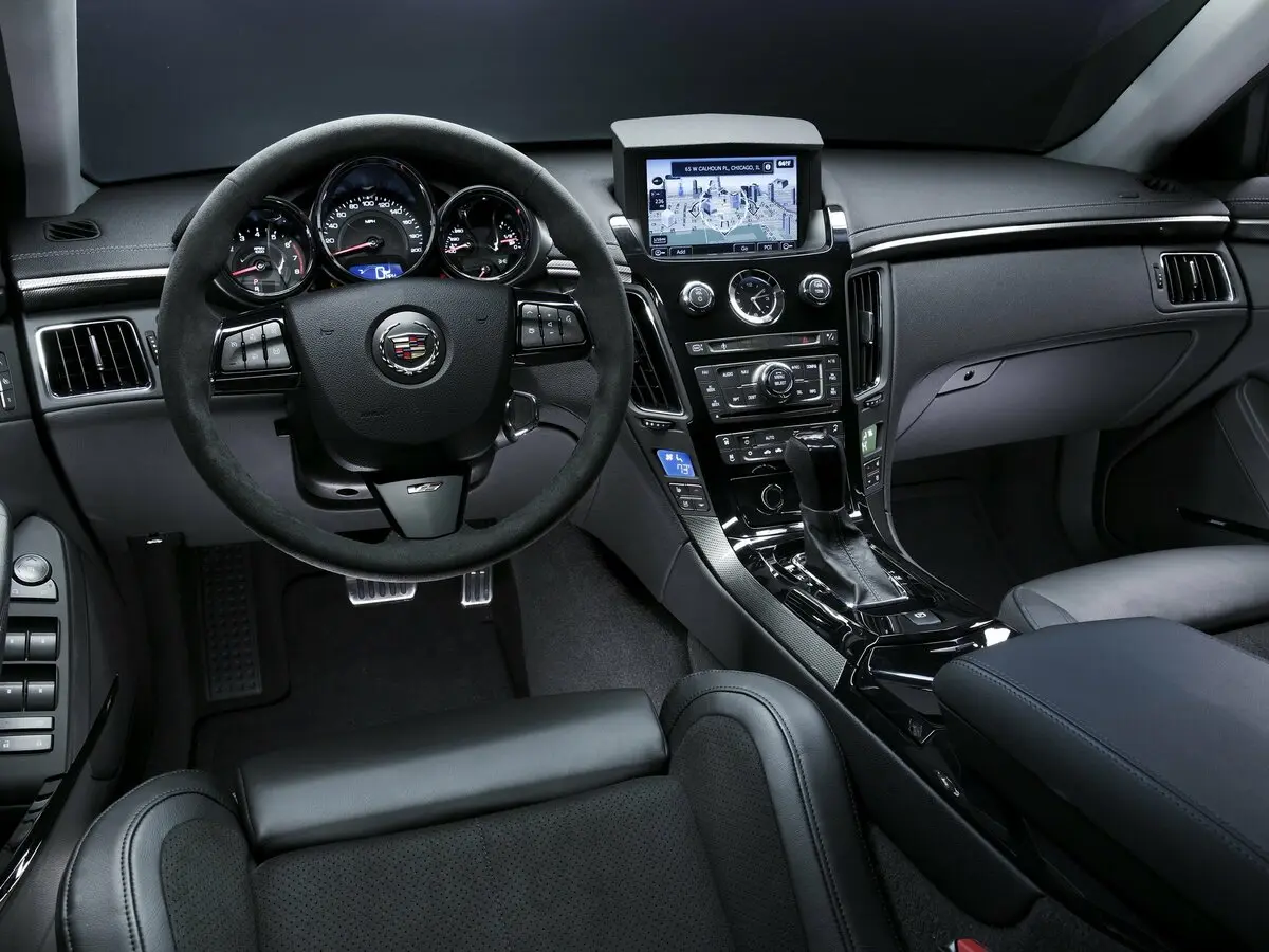 Cadillac CTS-V II Купе — сүрөт 6