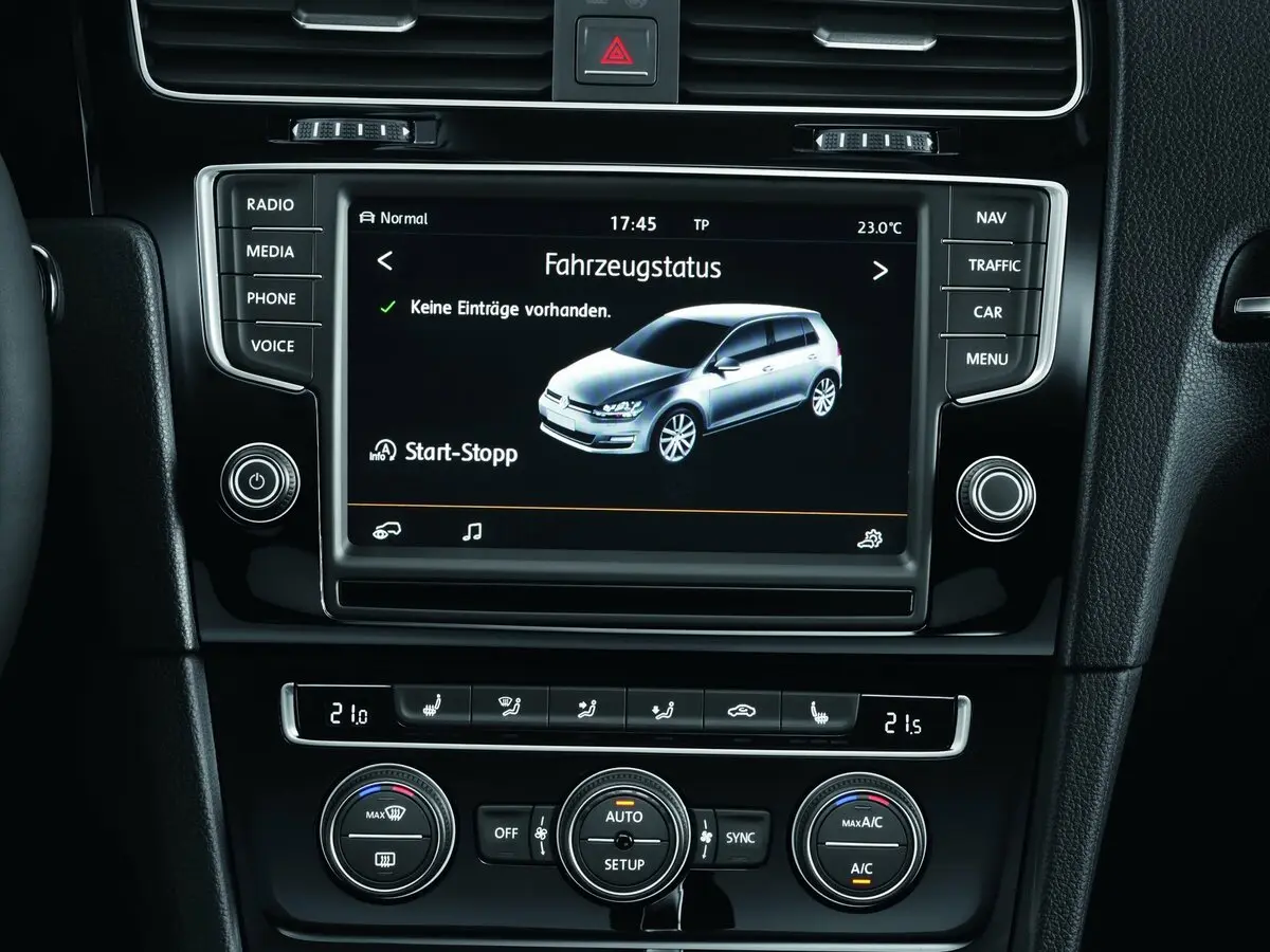Volkswagen Golf VII Хэтчбек 3 дв. — фото 11