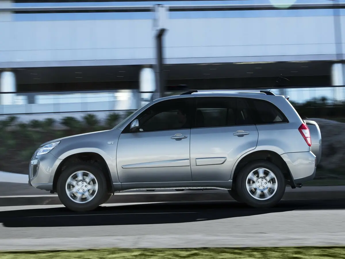 Chery Tiggo (T11) I Рестайлинг (FL) Внедорожник 5 дв. — сүрөт 2