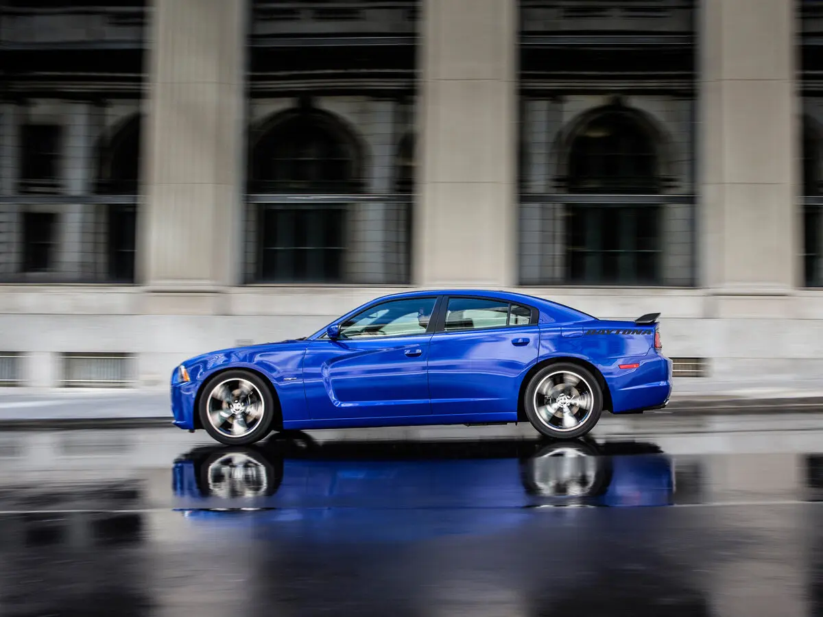 Dodge Charger VII (LD) Седан — сүрөт 2