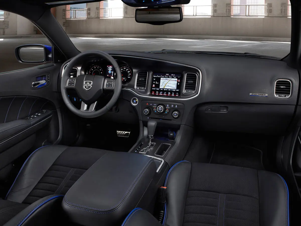 Dodge Charger VII (LD) Седан — сүрөт 6