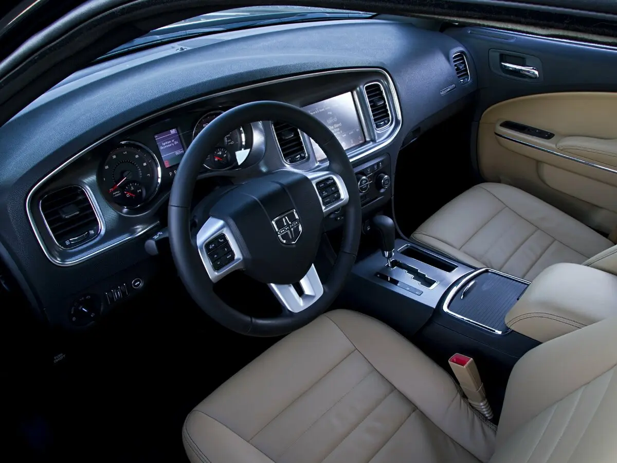 Dodge Charger VII (LD) Седан — сүрөт 8