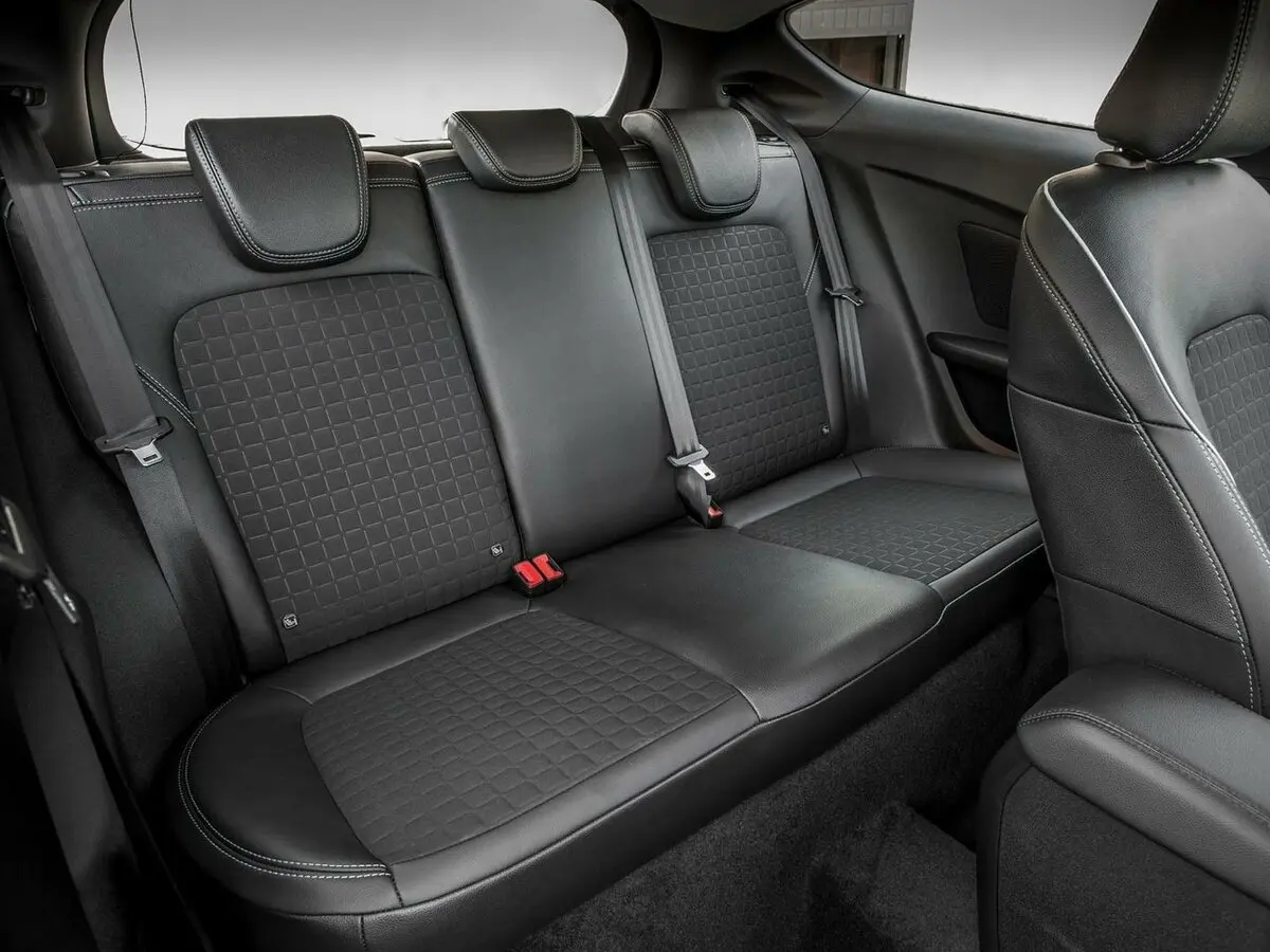 Ford Fiesta Mk6 Рестайлинг Хэтчбек 3 дв. — сүрөт 10
