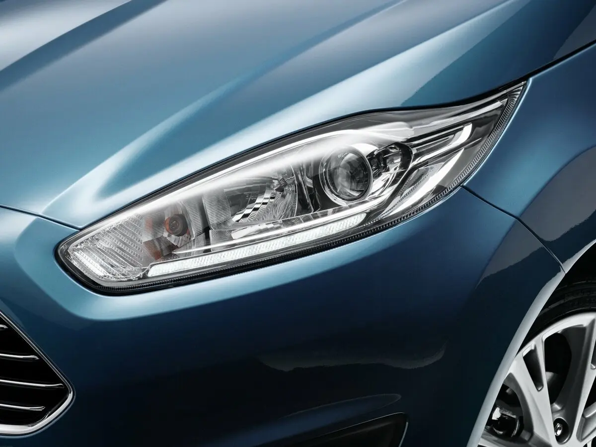 Ford Fiesta Mk6 Рестайлинг Хэтчбек 3 дв. — сүрөт 12