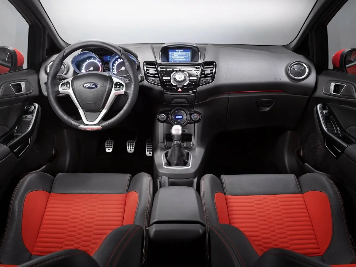 Ford Fiesta ST VI Хэтчбек 3 дв. — сүрөт 6