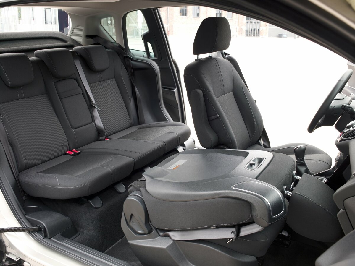 Ford B-MAX 2012 – 2018 Компактвэн — фото 9