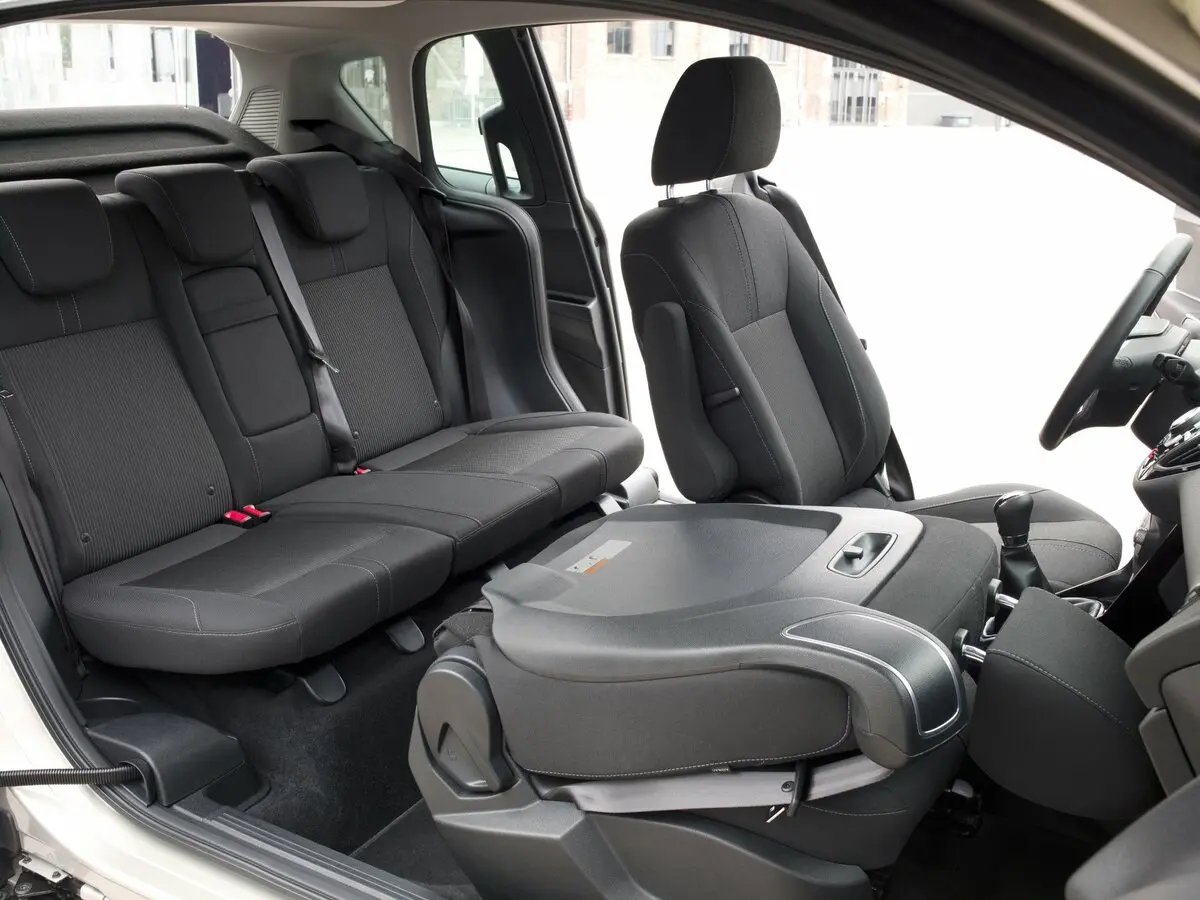 Ford B-MAX 2012 – 2018 Компактвэн — 照片 9
