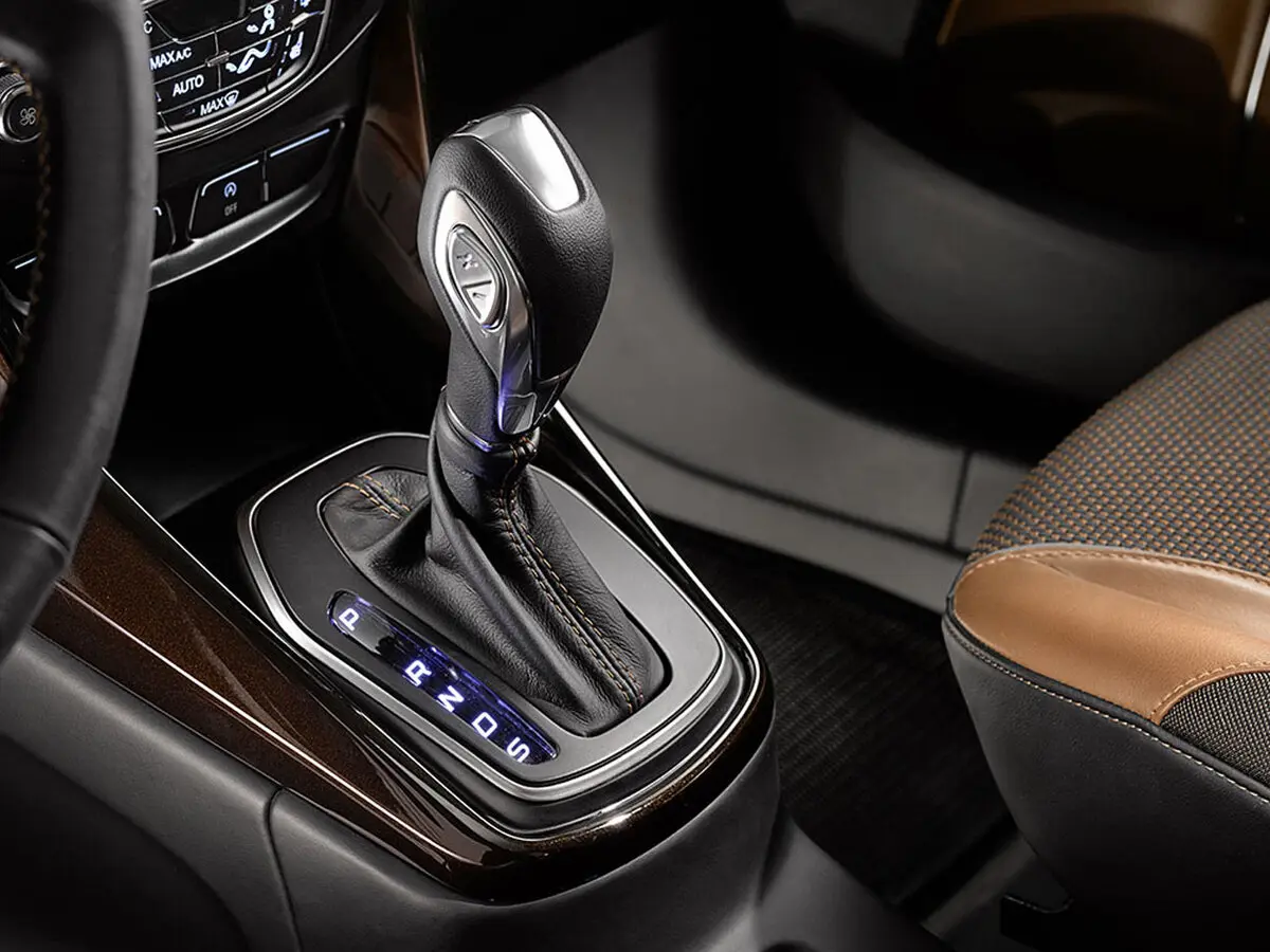Ford B-MAX 2012 – 2018 Компактвэн — 照片 10