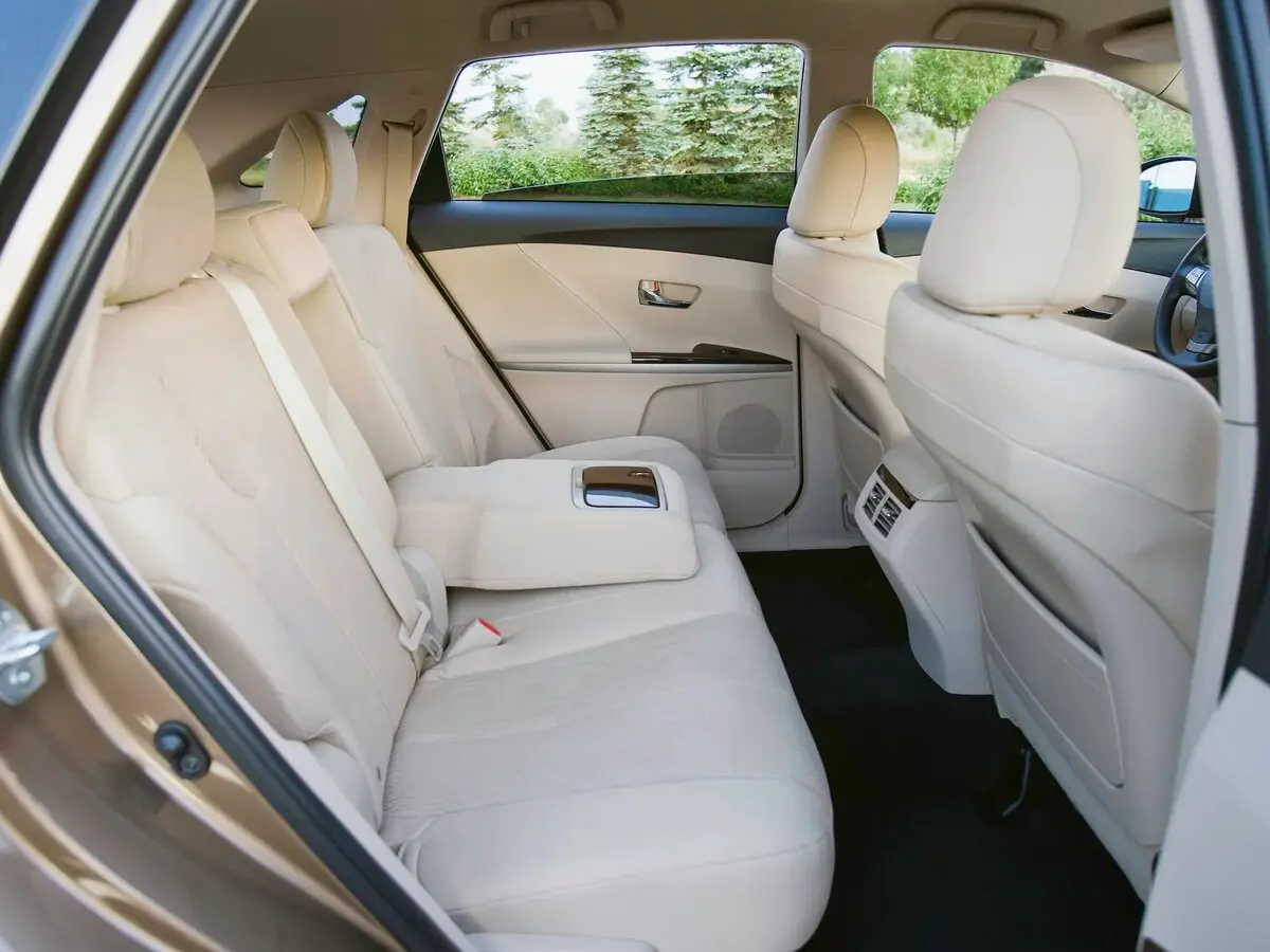 Toyota Venza I Внедорожник 5 дв. — фото 8