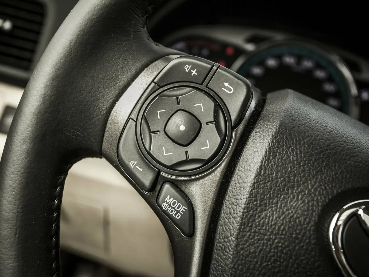 Toyota Venza I Рестайлинг Внедорожник 5 дв. — фото 22