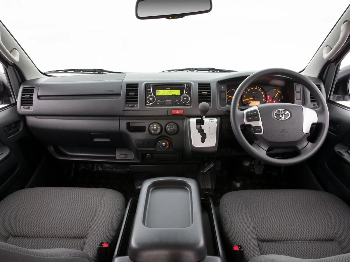 Toyota HiAce H200 Рестайлинг Минивэн — сүрөт 3