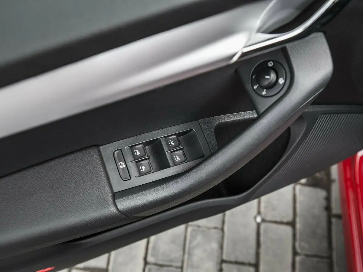 Skoda Octavia III (A7) Лифтбек — сүрөт 11