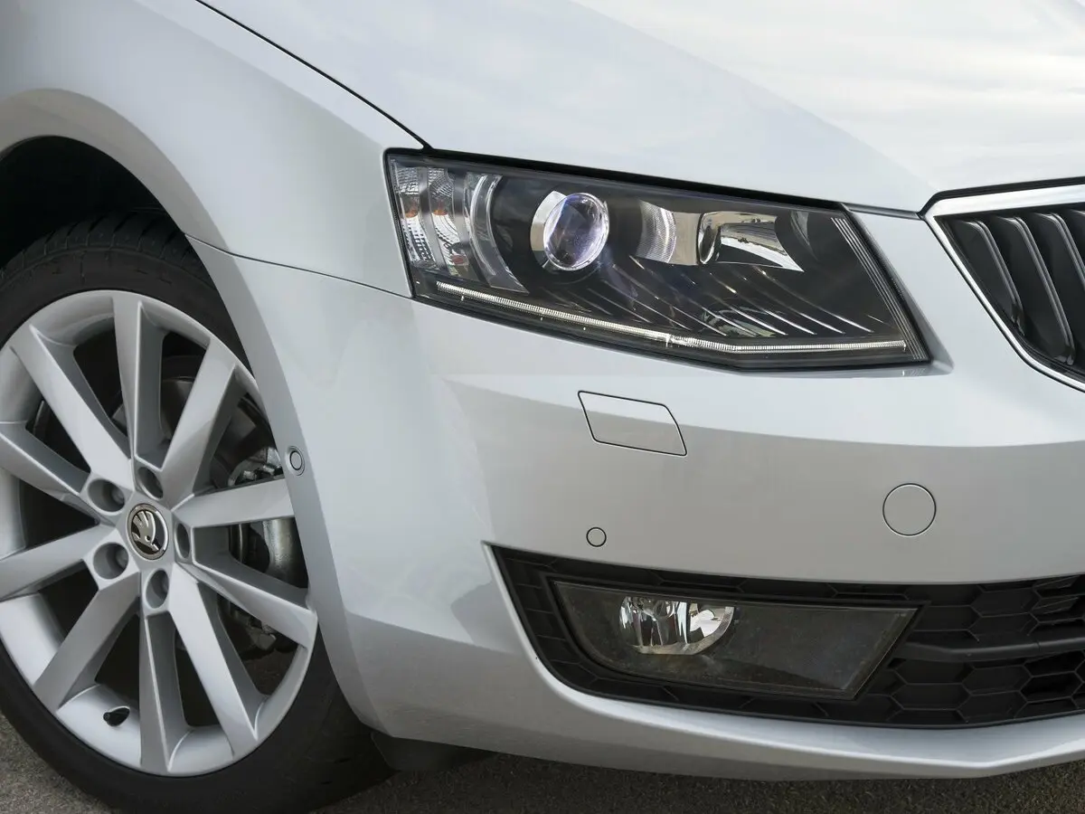 Skoda Octavia III (A7) Лифтбек — сүрөт 15