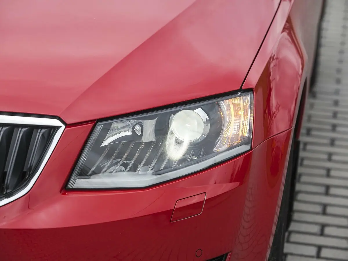 Skoda Octavia III (A7) Лифтбек — сүрөт 30