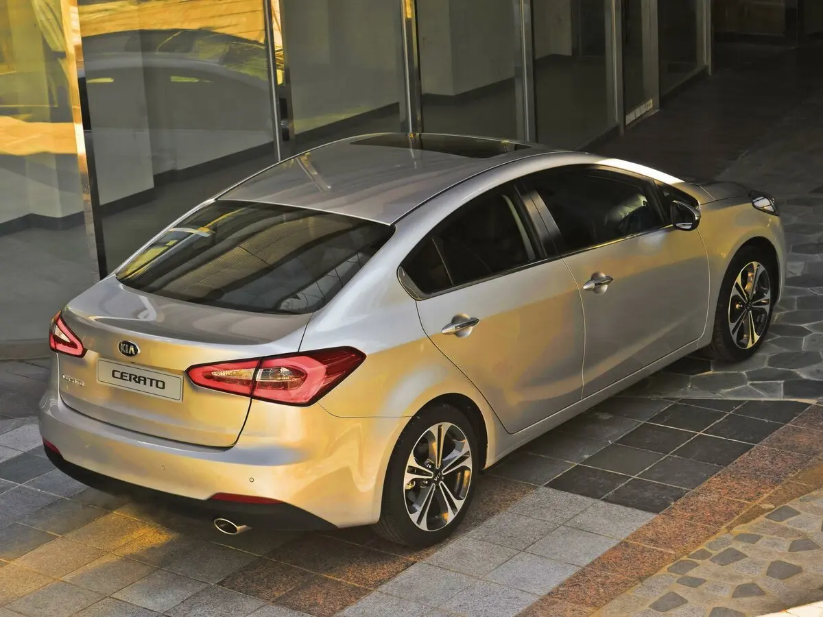 Kia Cerato III Седан — сүрөт 5