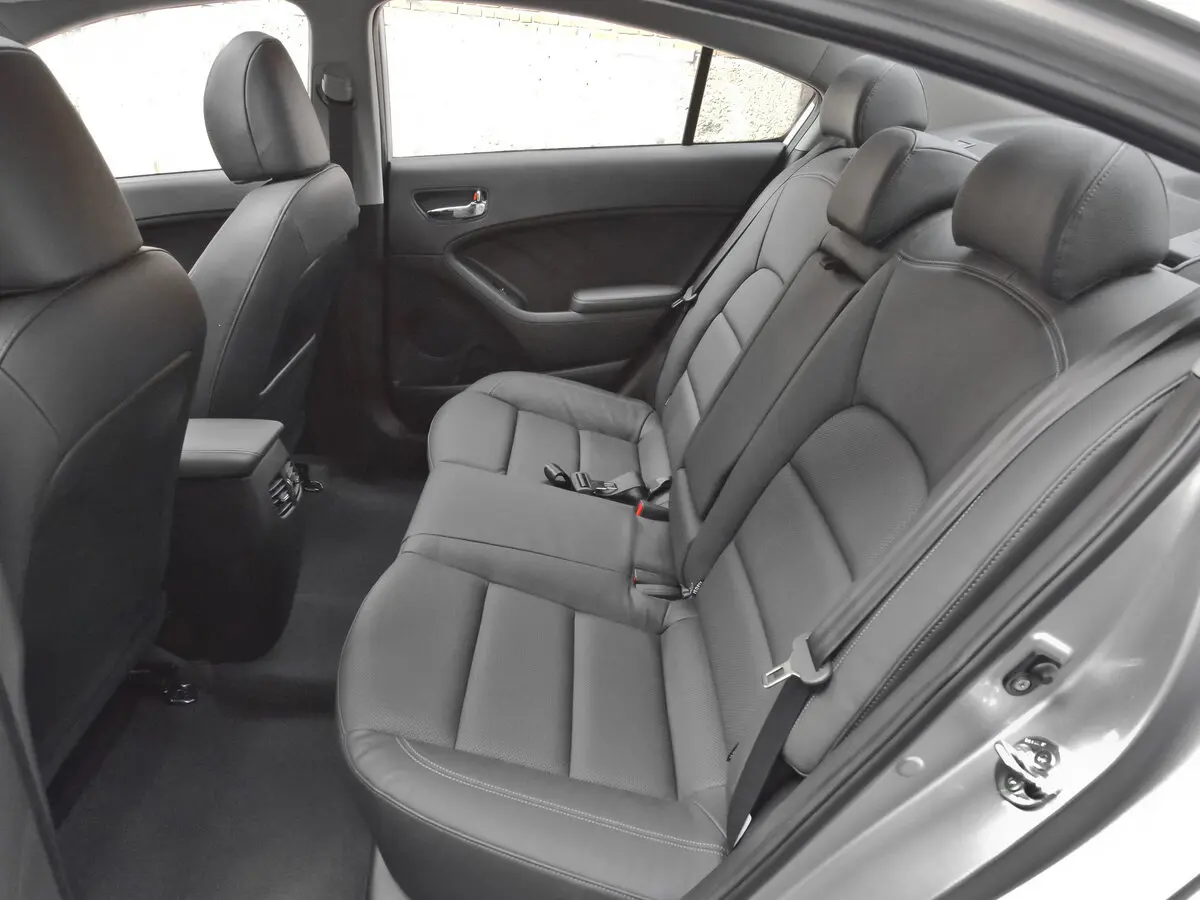 Kia Cerato III Седан — сүрөт 10