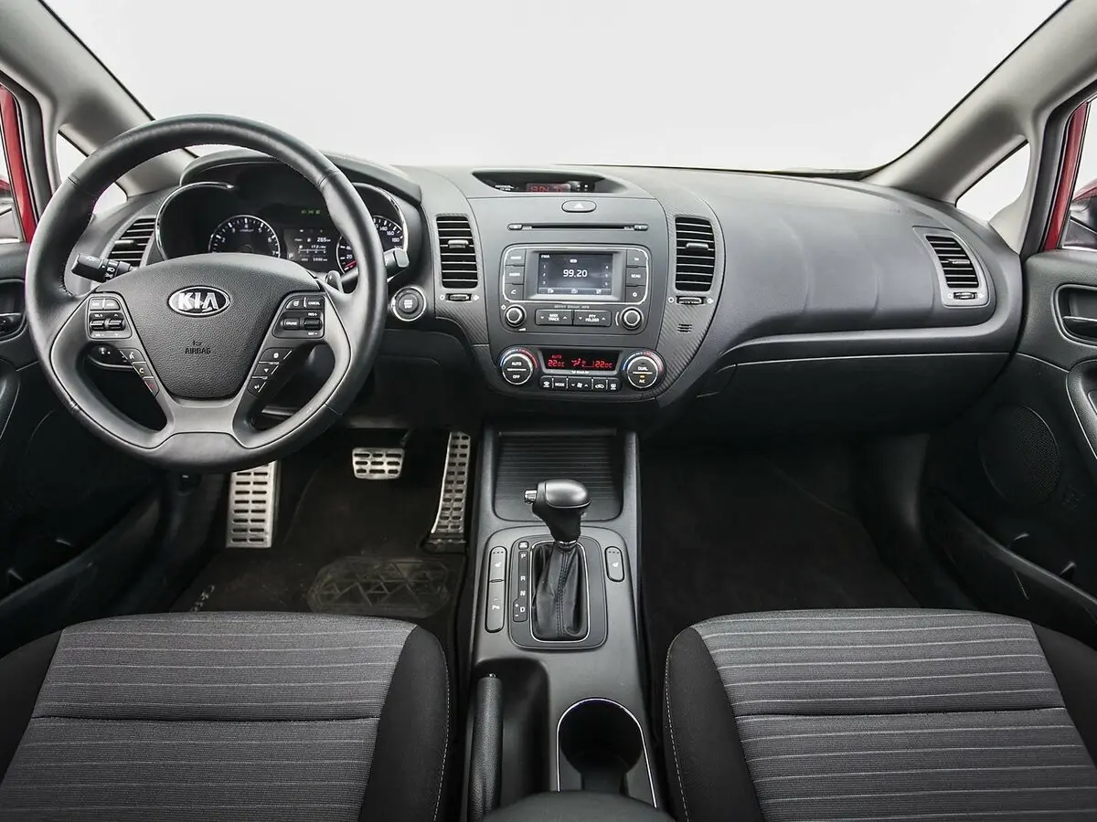 Kia Cerato III Седан — сүрөт 20