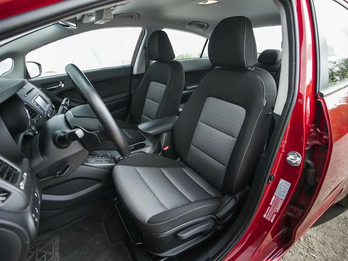 Kia Cerato III Седан — сүрөт 21