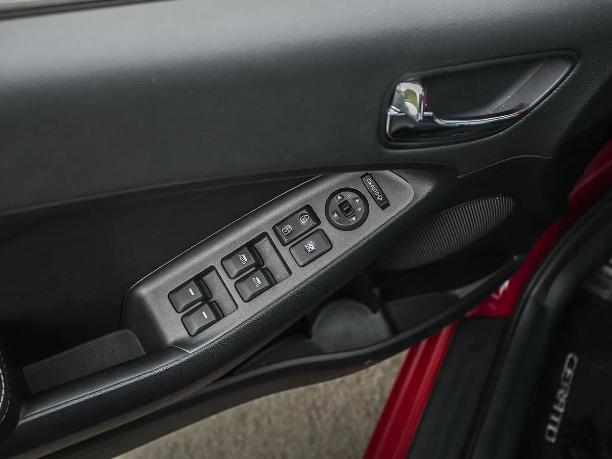 Kia Cerato III Седан — сүрөт 25