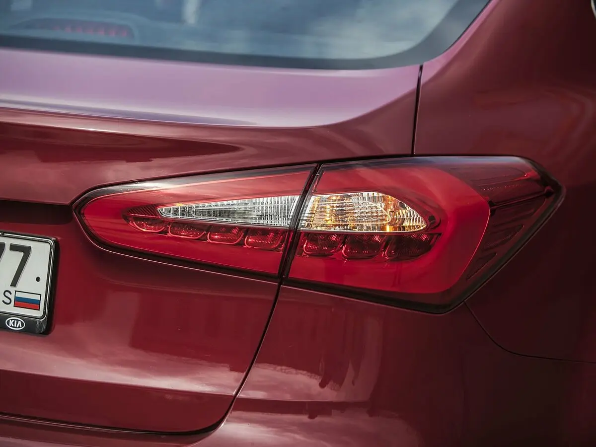 Kia Cerato III Седан — сүрөт 30