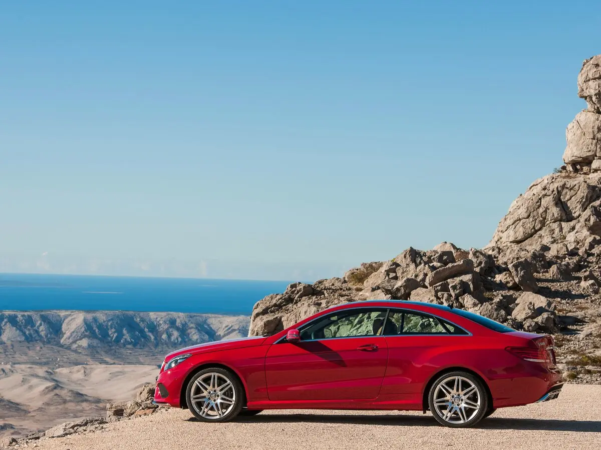Mercedes-Benz E-Класс IV (W212, S212, C207) Рестайлинг Купе-хардтоп — фото 2