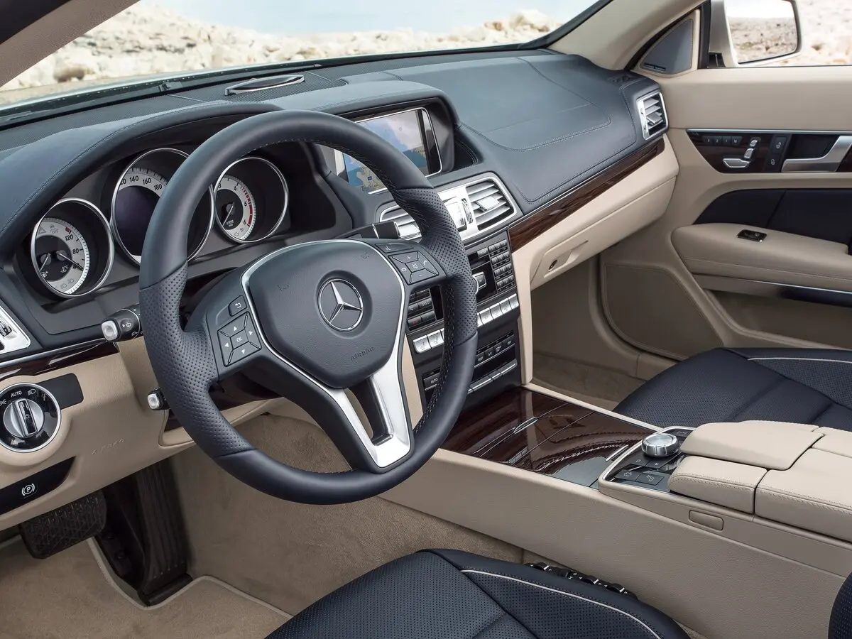 Mercedes-Benz E-Класс IV (W212, S212, C207) Рестайлинг Кабриолет — фото 5