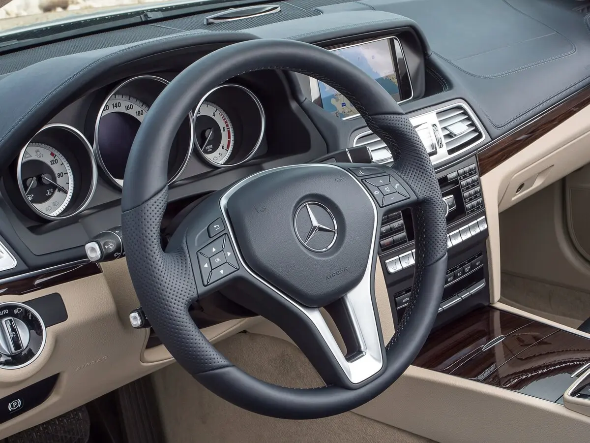 Mercedes-Benz E-Класс IV (W212, S212, C207) Рестайлинг Кабриолет — фото 8