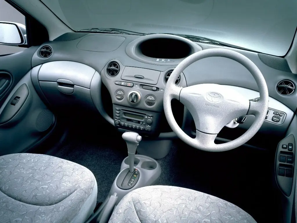 Toyota Vitz I (P10) Хэтчбек 5 дв. — сүрөт 3