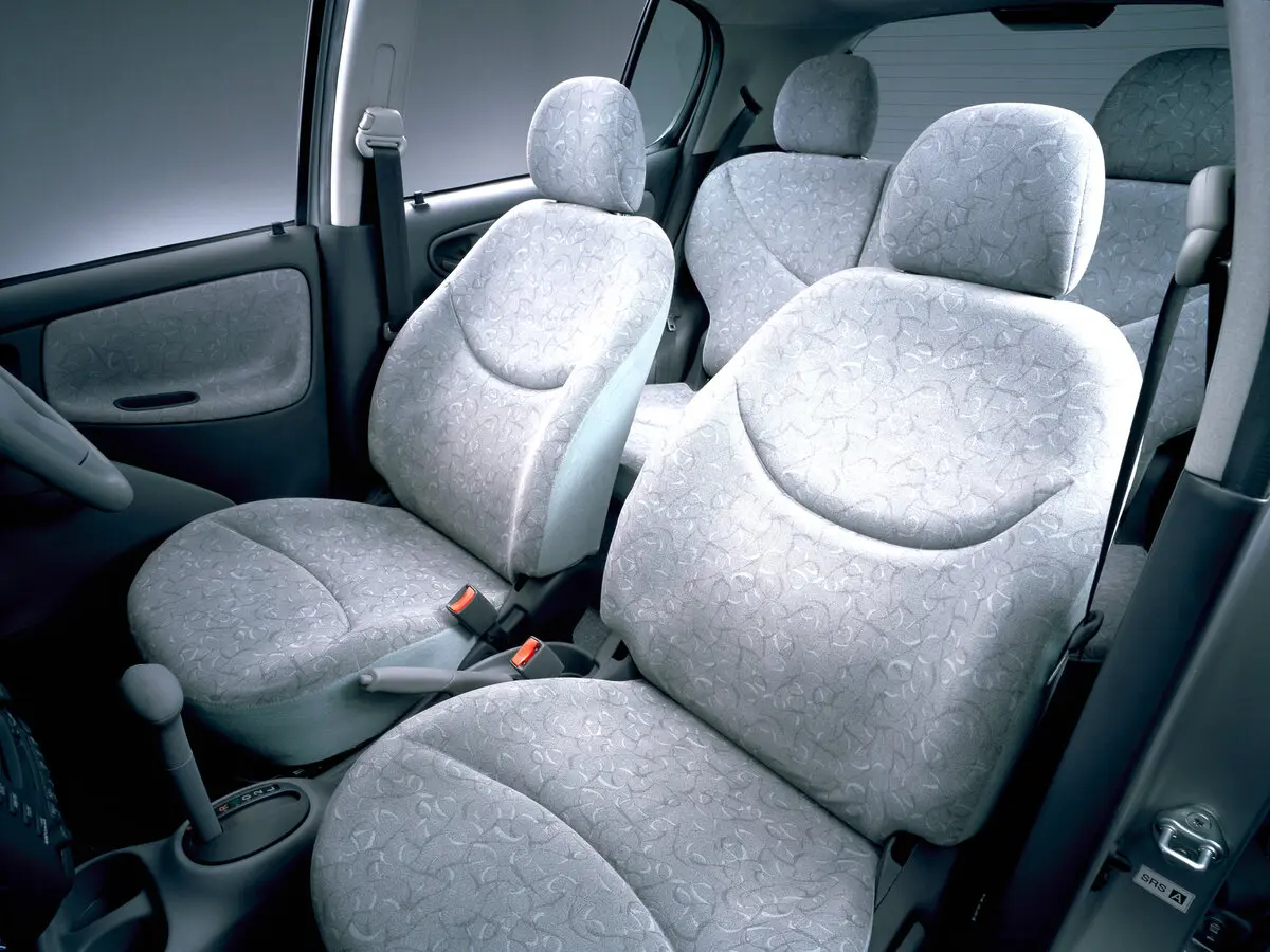 Toyota Vitz I (P10) Хэтчбек 5 дв. — сүрөт 5
