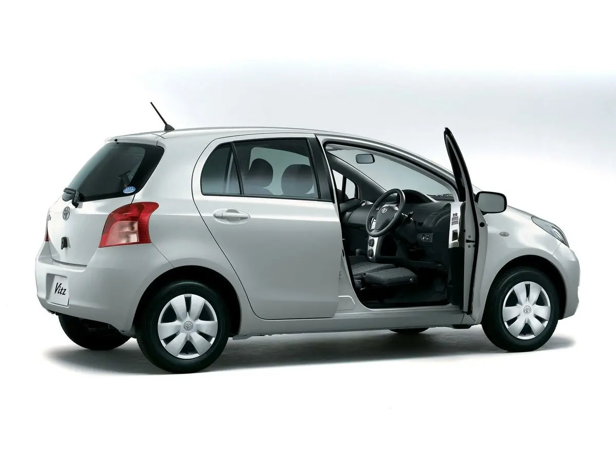 Toyota Vitz II (XP90) Хэтчбек 5 дв. — сүрөт 7