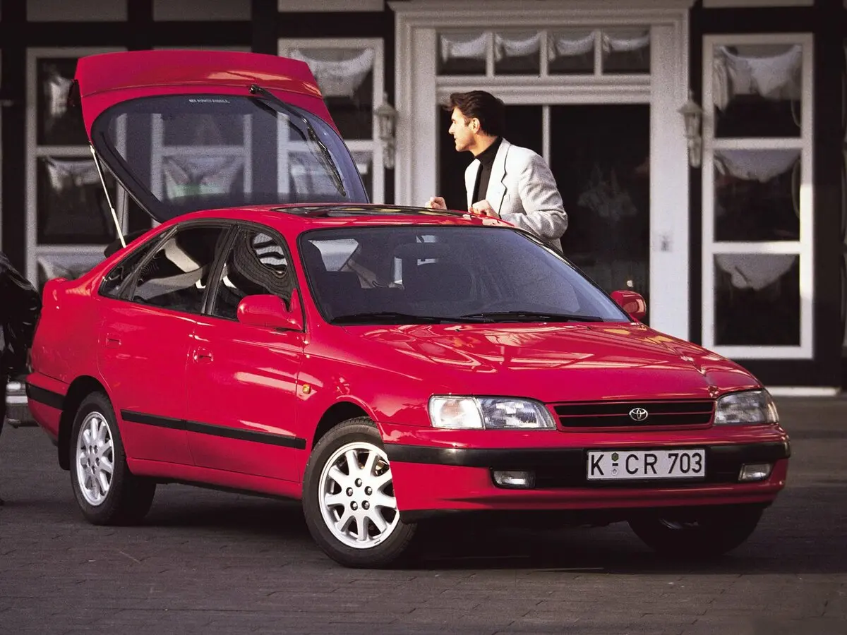 Toyota Carina E 1992 – 1998 Лифтбек