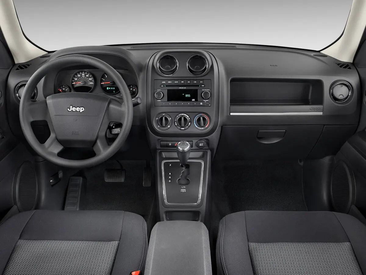 Jeep Liberty (Patriot) 2006 – 2016 Внедорожник 5 дв. — сүрөт 6