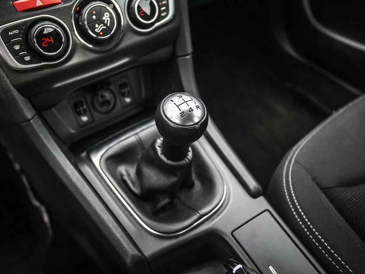 Citroen C4 II Седан — сүрөт 31