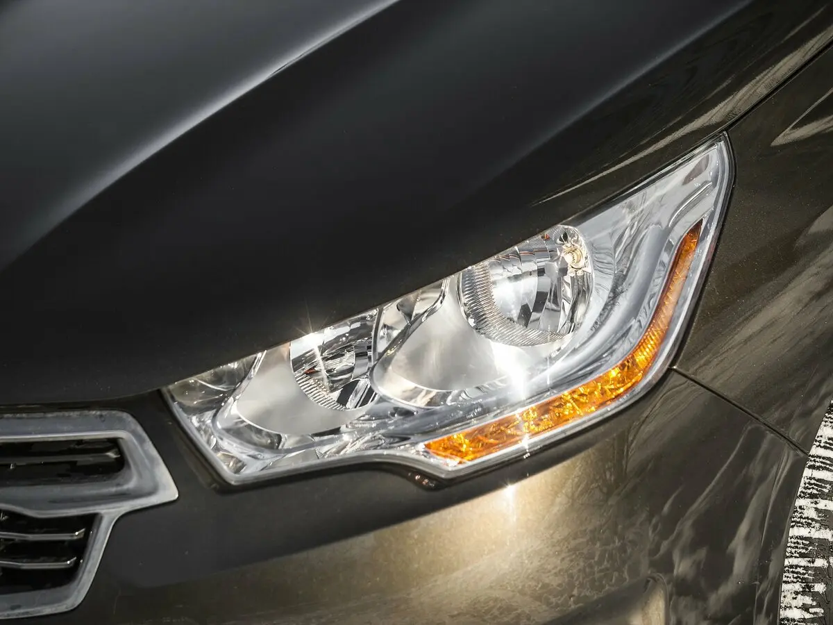 Citroen C4 II Седан — сүрөт 34