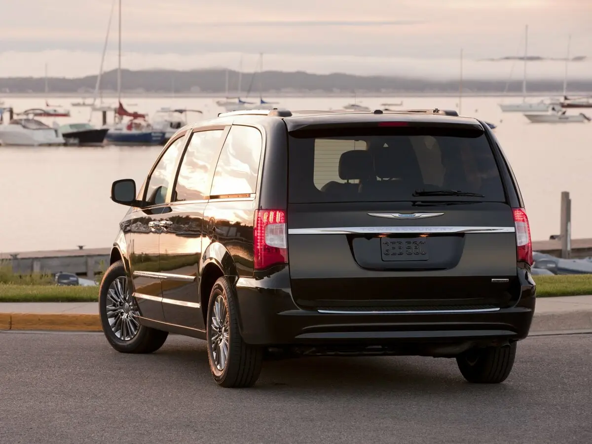 Chrysler Voyager V Рестайлинг Минивэн Grand — сүрөт 4