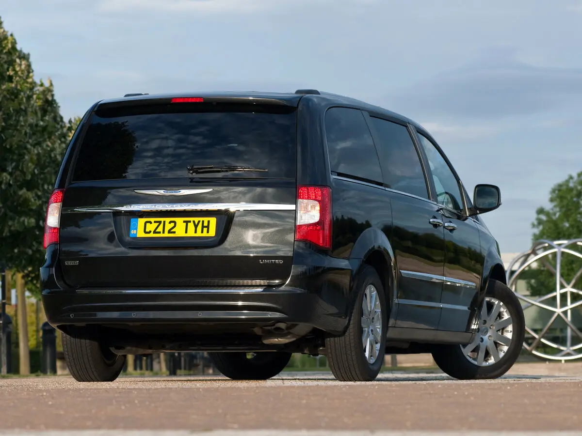 Chrysler Voyager V Рестайлинг Минивэн Grand — сүрөт 5