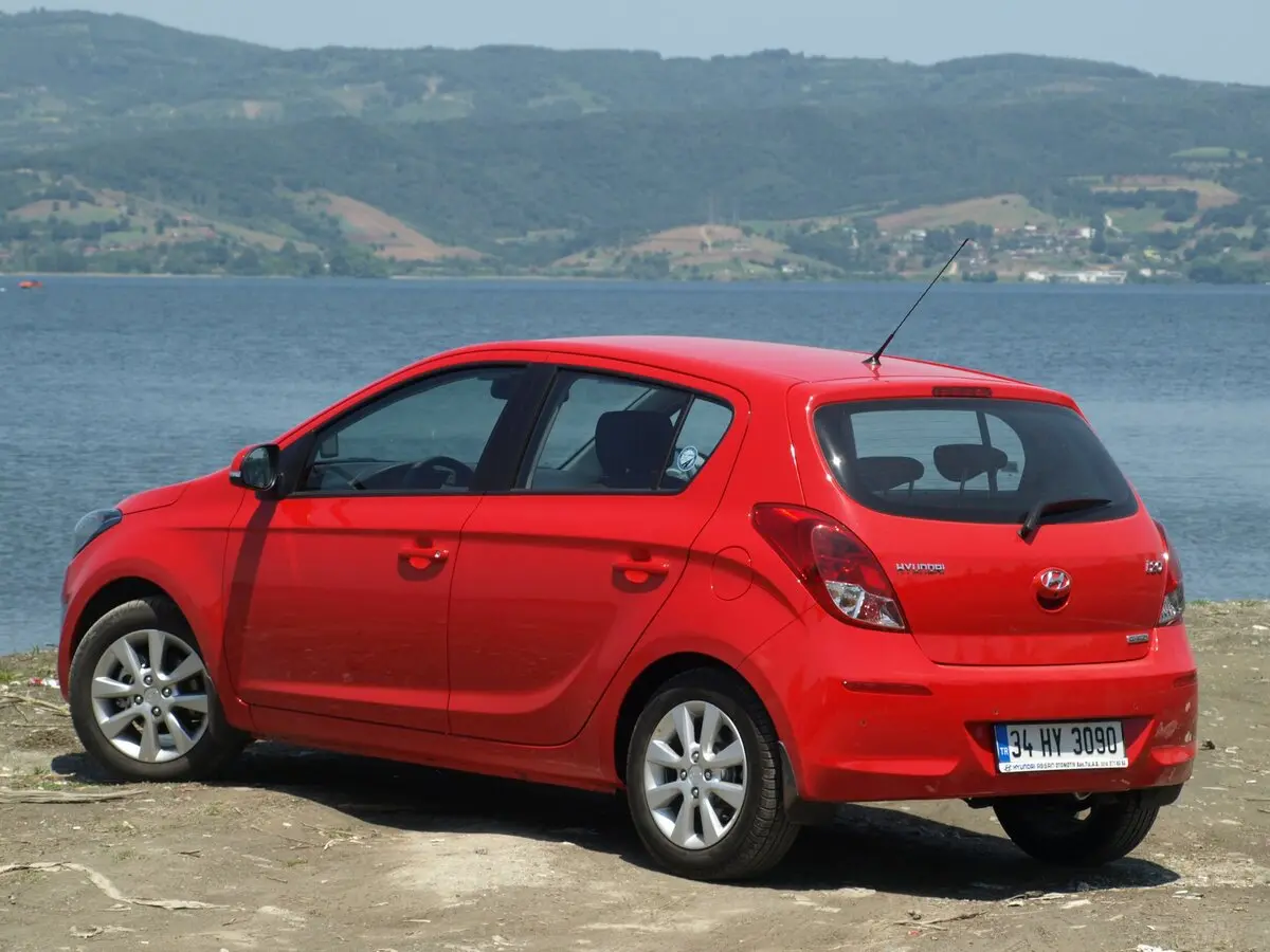 Hyundai i20 I Рестайлинг Хэтчбек 5 дв. — 照片 5