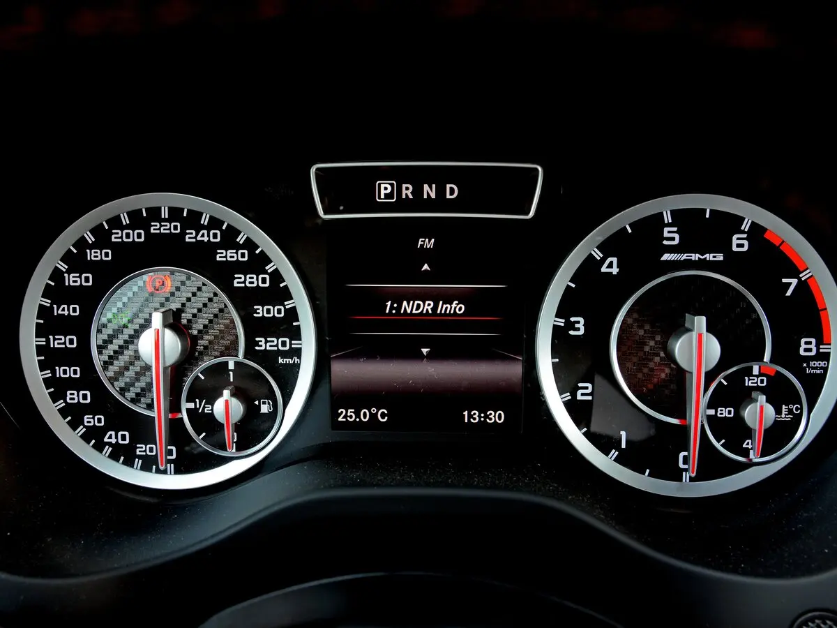 Mercedes-Benz A-Класс AMG I (W176) Хэтчбек 5 дв. — сүрөт 9
