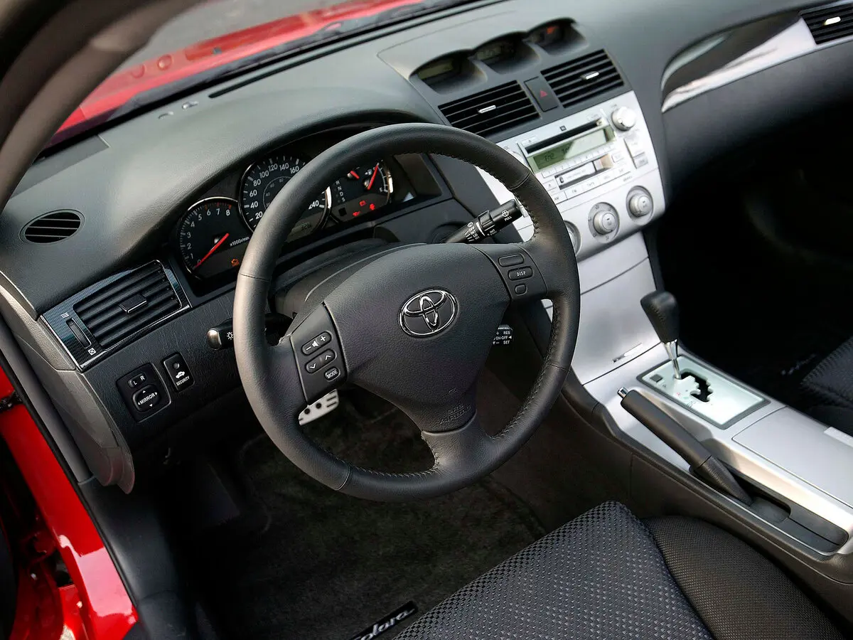 Toyota Camry Solara II Кабриолет — фото 6
