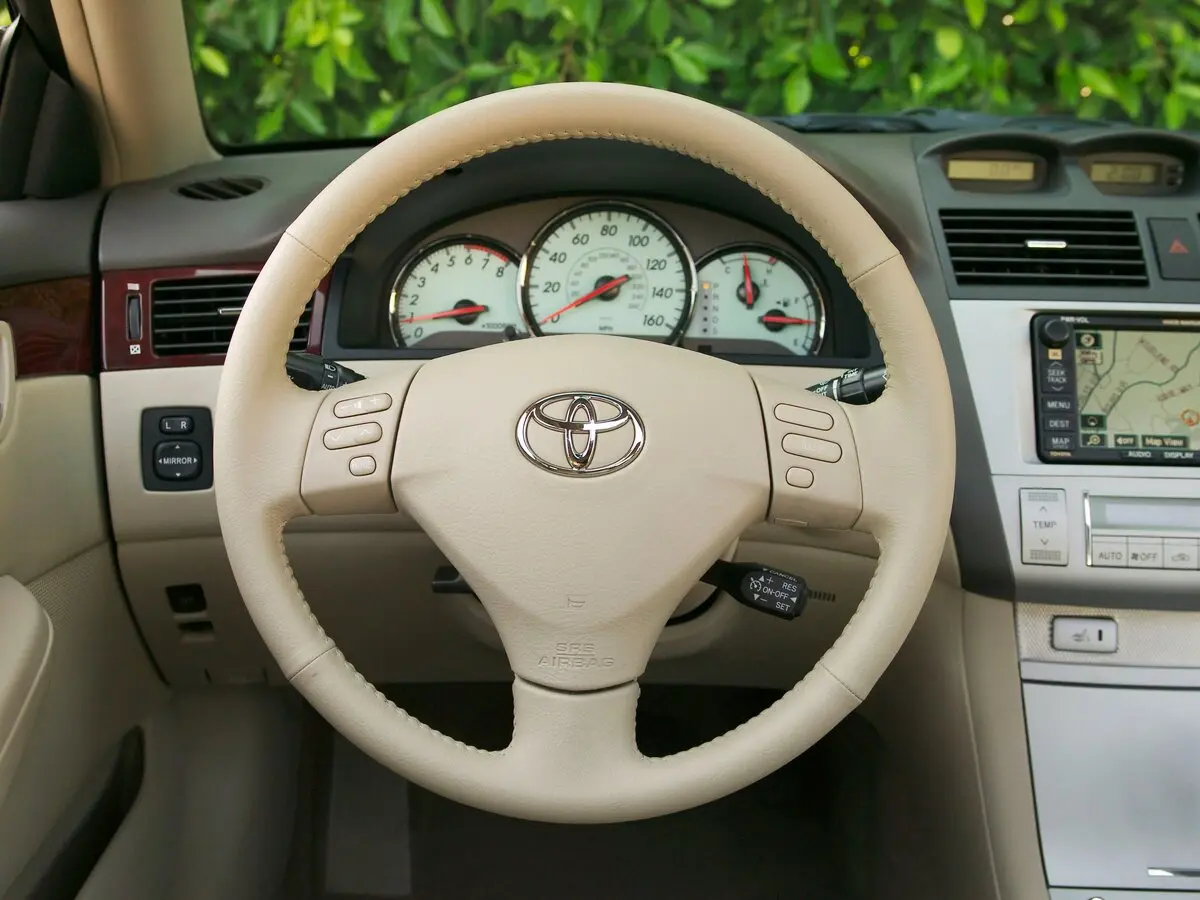 Toyota Camry Solara II Купе — фото 10