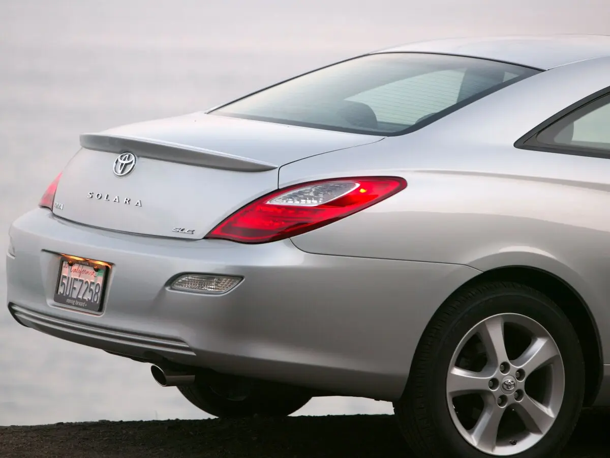 Toyota Camry Solara II Купе — фото 14