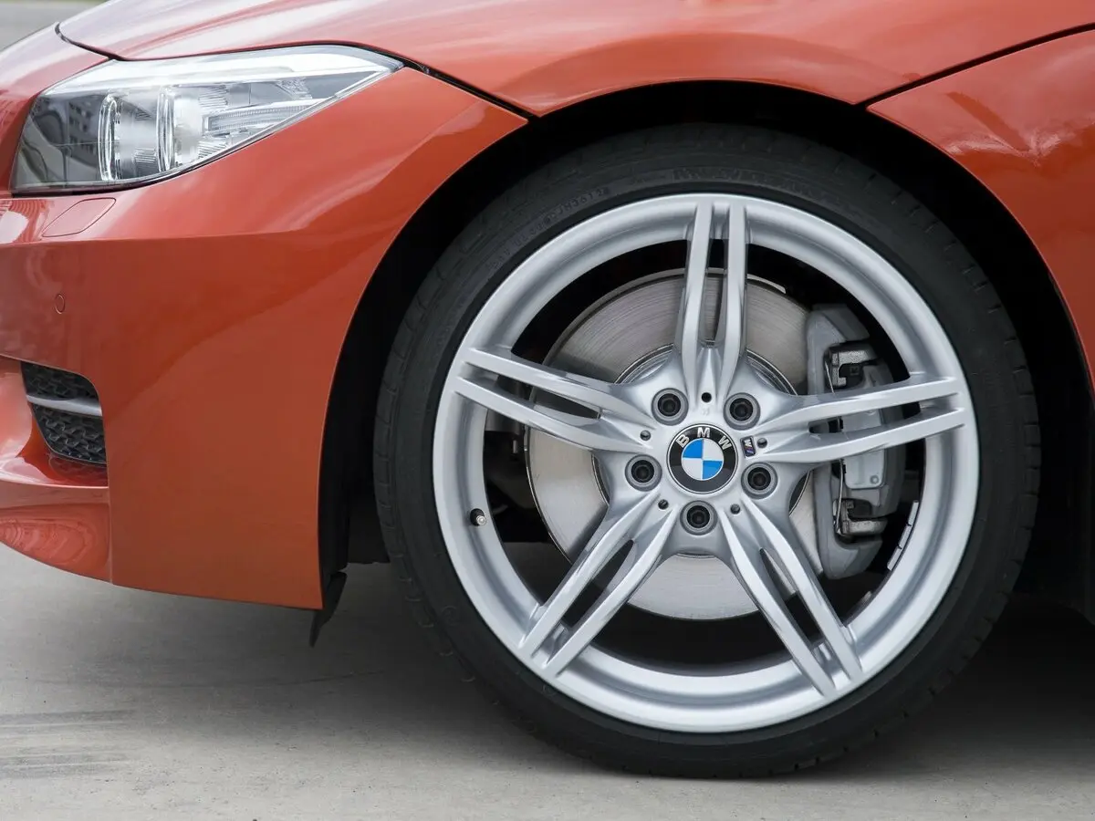 BMW Z4 II (E89) Рестайлинг Родстер — сүрөт 18