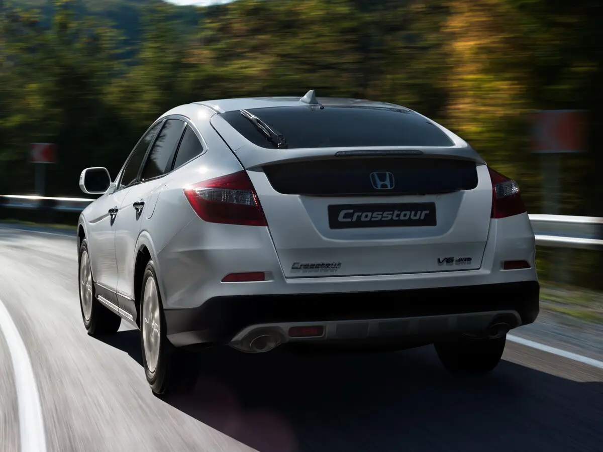 Honda Crosstour I Рестайлинг Внедорожник 5 дв. — photo 4